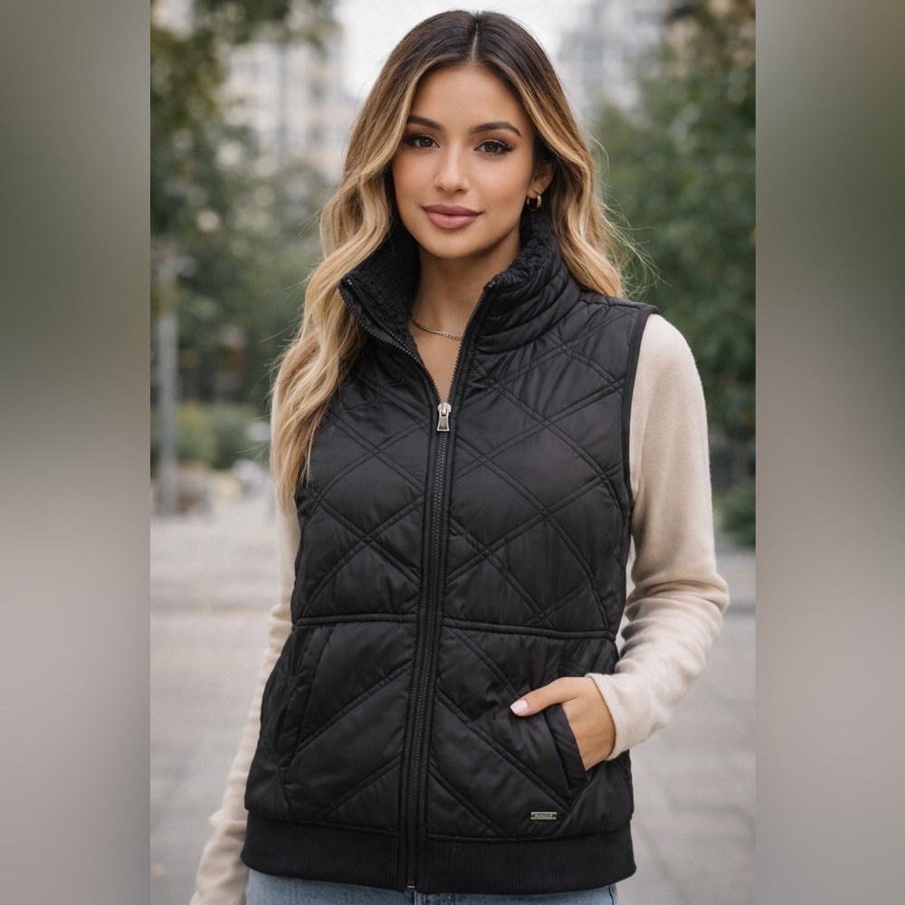 PrAna Black Quilted Sherpa Lined Vest Small - Picture 2 of 9